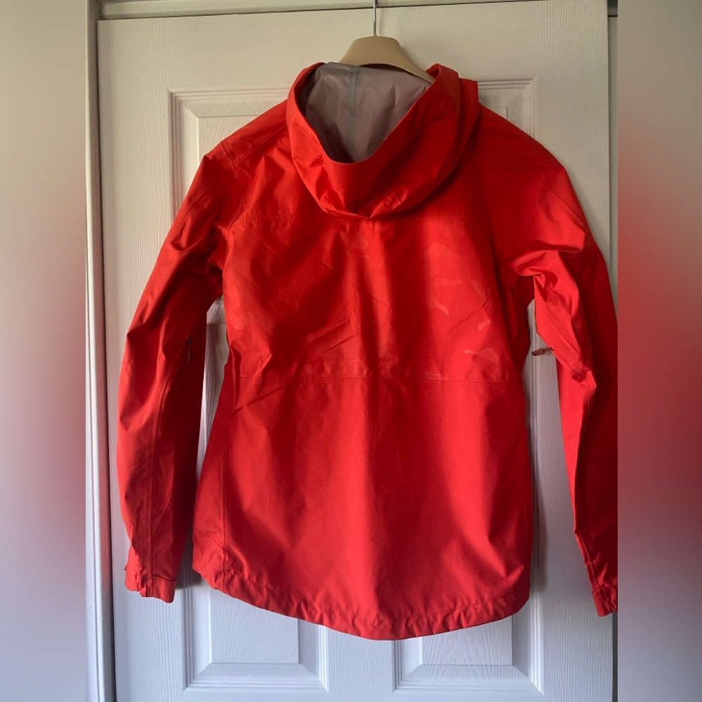Endura Women’s Rain Jacket - Picture 2 of 9